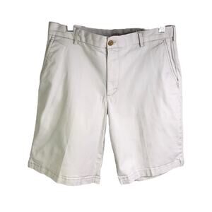 Izod Saltwear Chino Short Size 32 Light Khaki Stretch Flat Front Summer Classic